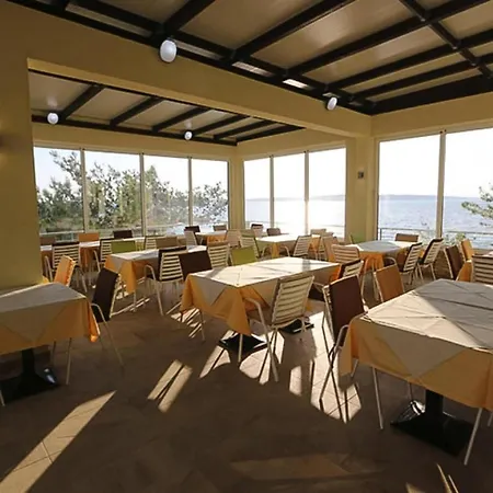 Apartments Vila 4M, Miletici, Waterfront *