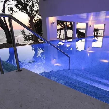Apartments Vila 4M, Miletici, Waterfront *